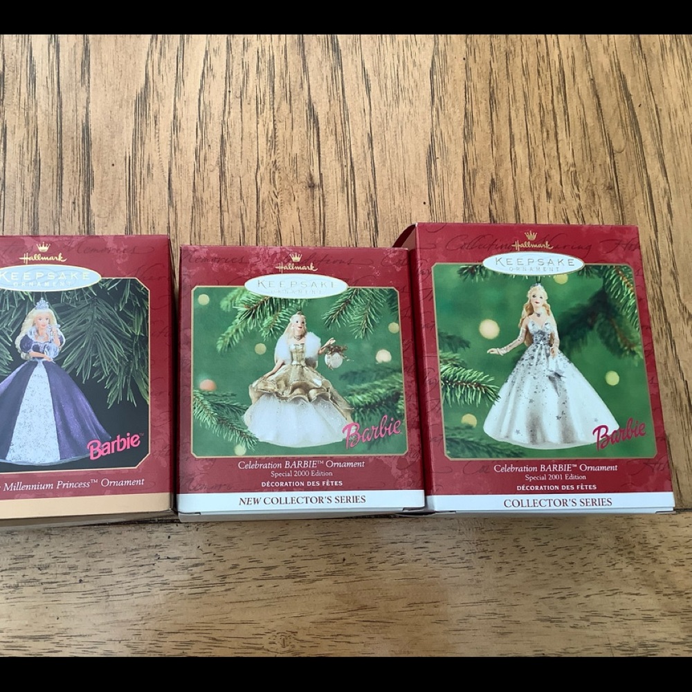 Vintage Hallmark Holiday Barbie ornaments - Picture 5 of 7